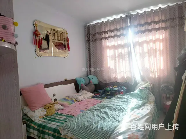 贝贝量贩隔壁 - 图片 1