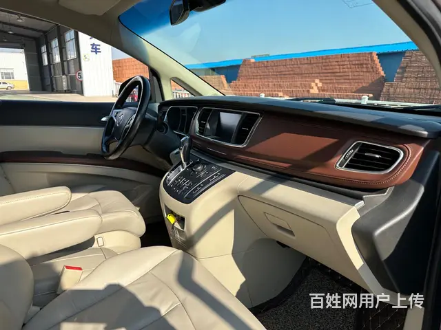 别克GL8 2017款 GL8 商旅车 2.5 手自一体 2 - 图片 2