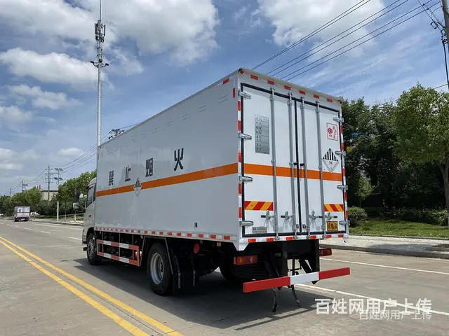 南充 国六东风天锦6.8米2类危险品厢式车 挂靠公司电话 - 图片 6