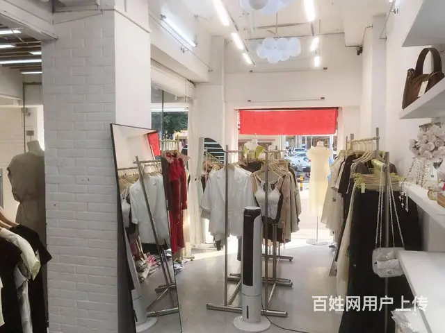 （51旺铺推荐）捡漏！个体大世界一楼门口20平服装店低价转 - 图片 5