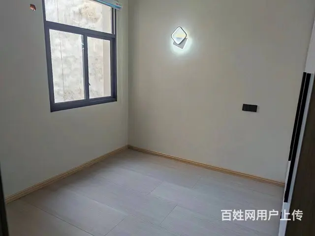 上高荣盛华府旁四楼精装修四房送家私有地下室上学近住人安静 - 图片 6