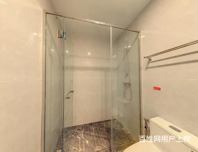 近拱北口岸·国维中央广场 3室3卫  南向 精装全齐 - 图片 2