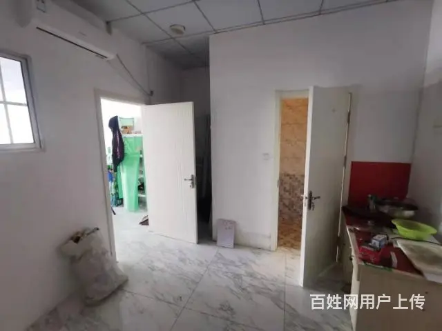 万科翡翠公园66平出入口门市出租 - 图片 2