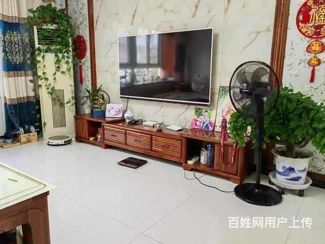 凯旋城精装3楼 三室两厅两卫，带车库车位 85万可贷款 - 图片 1
