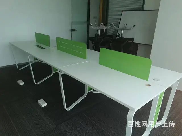 天河区二手办公家具出售，老板桌椅会议桌椅铁皮柜 - 图片 1