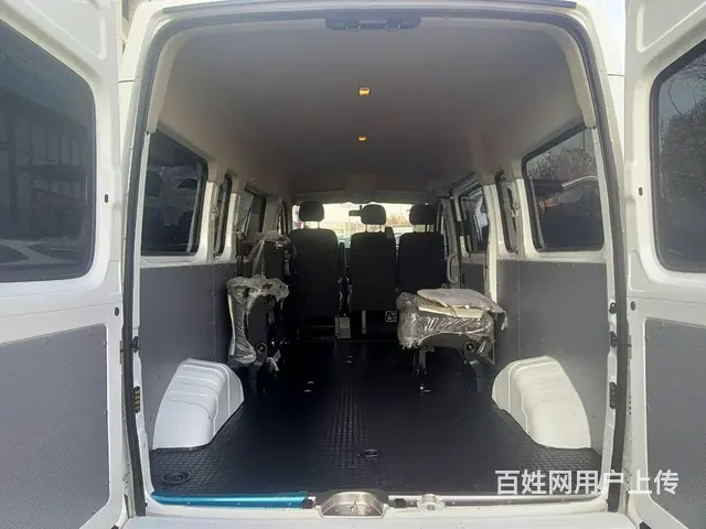 大通V80加长版 - 图片 5
