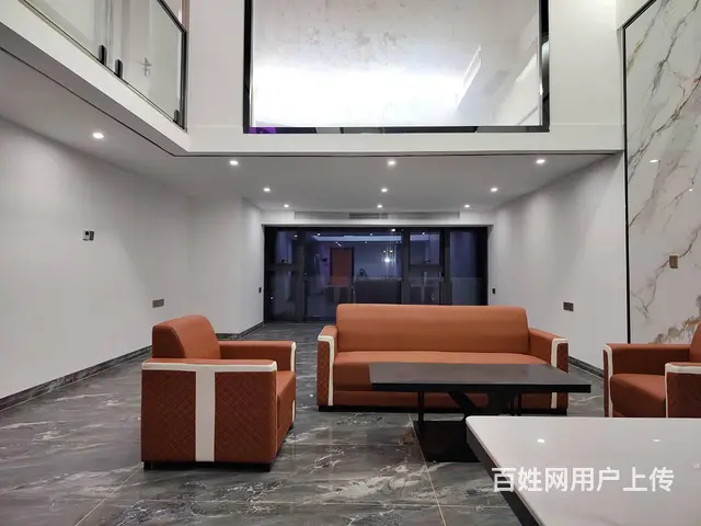 珠海新香洲 恒大天玺 88㎡全新精装复式办公 6000急租 - 图片 1