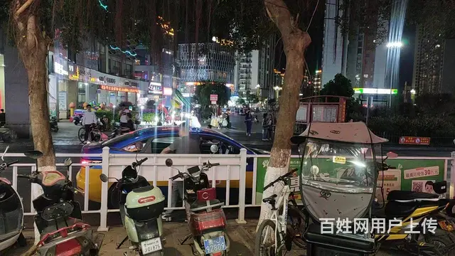 罗甸县河滨北路65平小吃店转让 - 图片 4