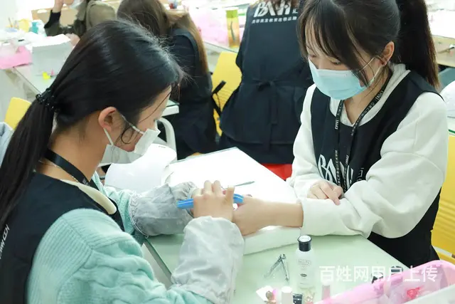 学美甲技术，我选择广州百美汇学校靠谱专业 - 图片 6