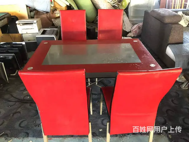 【搞定了！】低价出售二手餐桌椅一套，一桌带四椅 - 图片 1