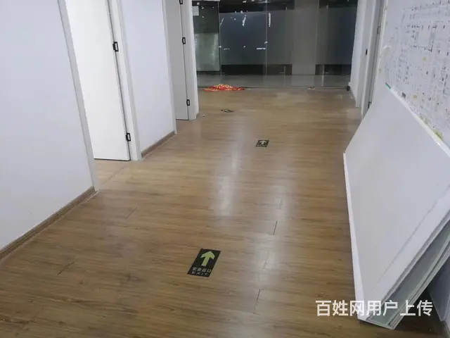 超低出租湖里殿前翔鹭酒店旁办公室含办公家具创业 - 图片 5