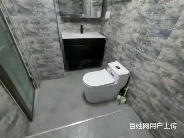 泼水广场楼上大润发60米出租 - 图片 3