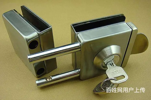 新城新城修密码锁电话，  新城换锁电话 - 图片