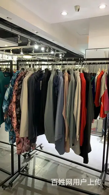 品牌服装批发市场厂家直销彪马安踏李宁卡帕茵宝 - 图片 4