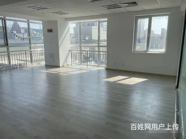 （新房源）寨子附近世昌大道欧乐坊精装写字楼出租房东包物业费 - 图片 1