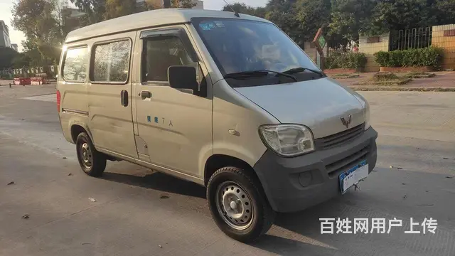 五菱之光面包车 - 图片 2