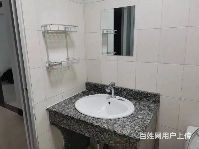 裕达小区 普通住宅 简单装修 - 图片 1