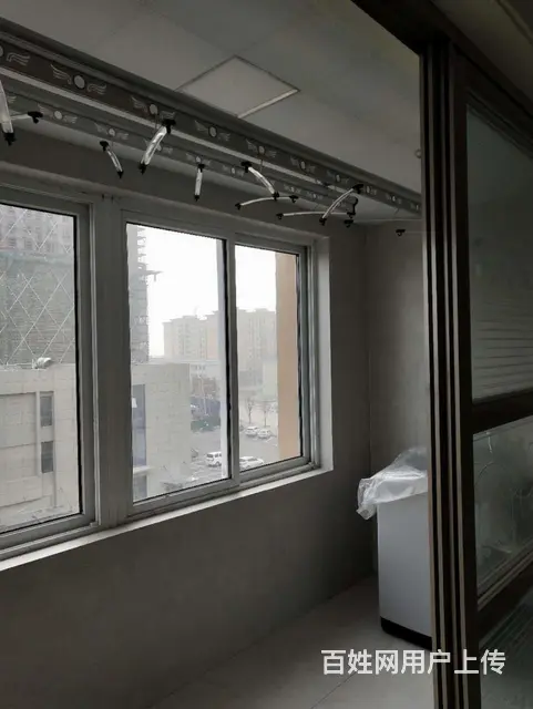 翠湖嘉苑，吾悦广场旁两室精装修家具家电齐全拎包即住随时看房。 - 图片 3