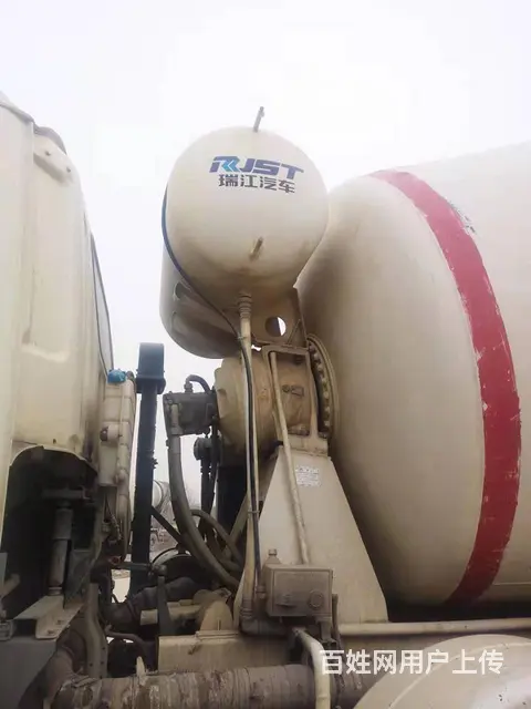 17二手大20方欧曼搅拌车 瑞江上装 375马力 - 图片 3