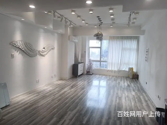 五一广场五一新干线50一220平工作室出租 - 图片 5