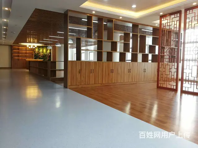 高新区人民法院廉政文化展厅博凯PVC复合地板铺设 - 图片 1