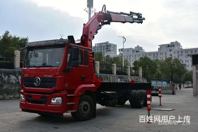 陕汽德龙12-14吨徐工随车吊 新车多少钱 - 图片 3