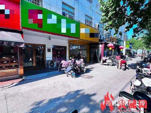 黄山垄十字路口盈利中火锅食材店转让 - 图片 2