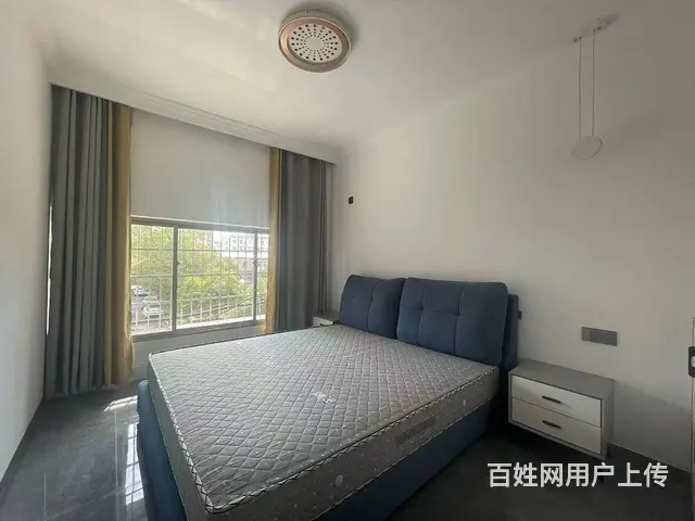 上高和平路学园路二楼精装四房送家具近二中五中广场及急售 - 图片 1