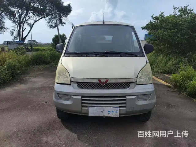13年上牌五菱荣光面包车 - 图片 2