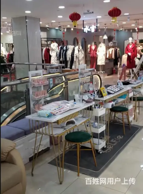 7456(七P）个人城中区阳光女人3楼电梯口美甲店转让 - 图片 3