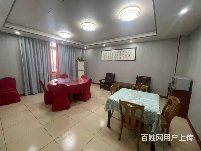 51旺铺（十三年老店）龙华区坡博菜市场对面300平湘菜馆转让 - 图片 4