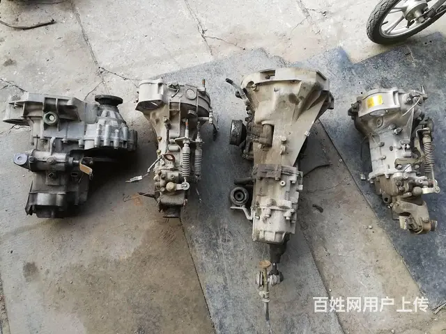 汽车变速箱、轮胎、铝合金锅（废品价） - 图片 1
