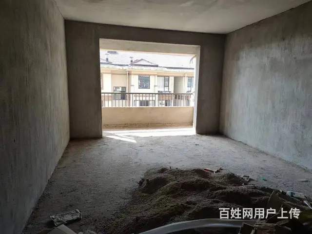 上高新城区滨江一号毛坯大三房小区沿河证件齐全可按揭 - 图片 1