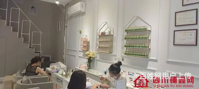 （四川铺鑫网）巴人广场65平美妆美甲店转让 - 图片 2