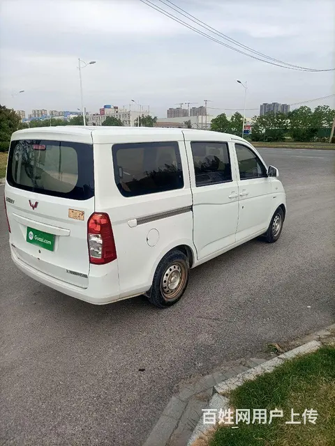 五菱 宏光 2019款 宏光V 1.5 手动 劲享版7座 - 图片 4