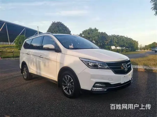 宝骏730 2019款 1.5T 无级 时尚型7座 - 图片 2