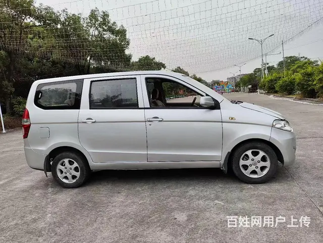 五菱宏光面包车7座 - 图片 4