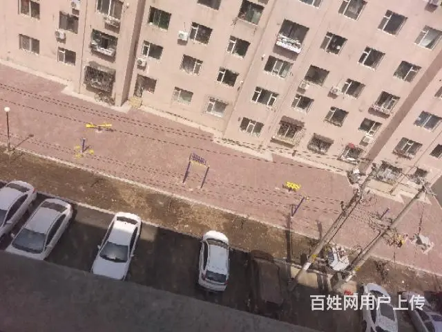 20万一万达边新物化后65平二室一厅六楼不顶 - 图片 1