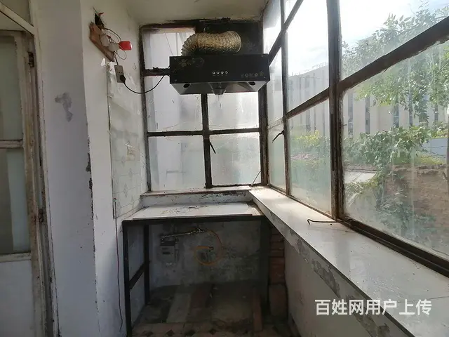 八里铺板块一楼带小院70平三室一厅清水房 - 图片 3