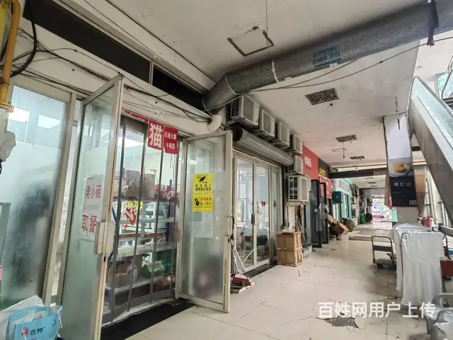 PZJ广场旁边60平外卖餐饮饭店转让30万，人流稳定 - 图片 1