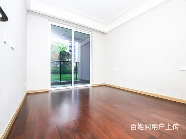锦尚和品府 客厅东边对泳池 南边1300方大草坪 诚心卖 - 图片 2