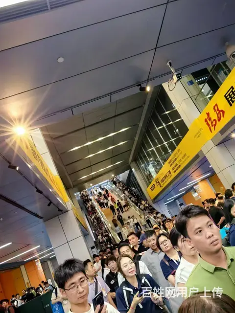 广州保利世贸博览馆举办广州法兰克福汽配展会，汽车展 - 图片 2