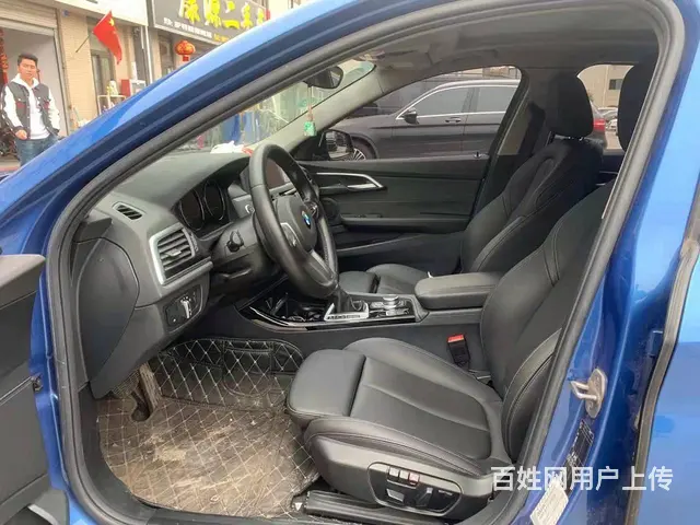 宝马1系 2019款 118i 1.5T 手自一体 M运动套 - 图片 3