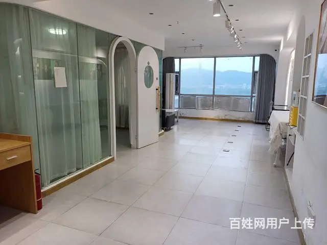 五一广场五一新干线90平美甲工作室 - 图片 2