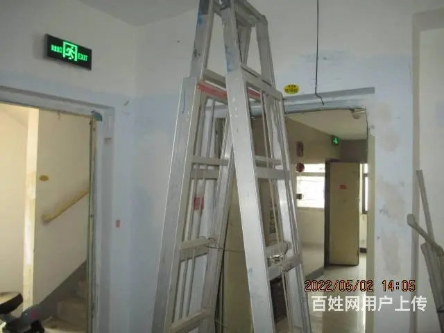 铝合金人字梯 - 图片 4