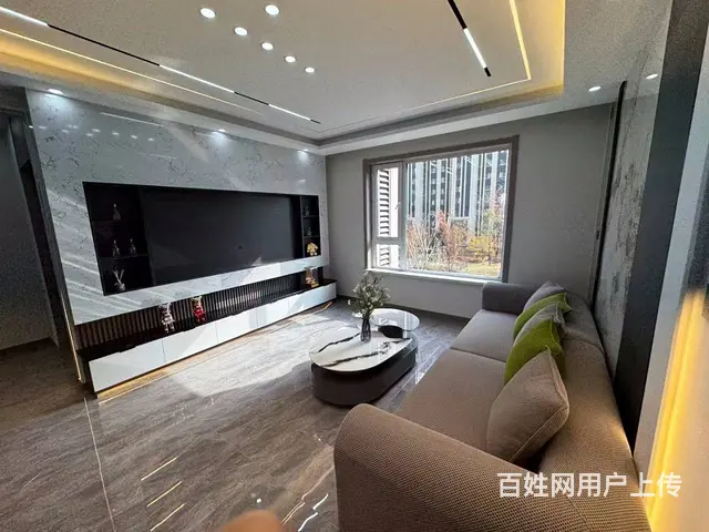 绿地中央广场 普通住宅 精装修 - 图片 1