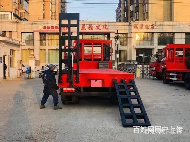 8*2轻量化提升桥挖机拖车 板长7米 - 图片 9
