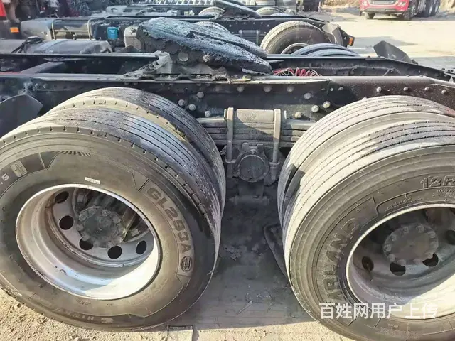 低价出售二手解放牵引车 国五锡柴460马力双驱轻体 - 图片 4