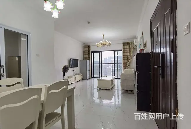 拱北关口恒虹世纪广场电梯精装3房2厅出租，租价5500 - 图片 1