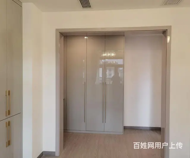 建滔裕园 联排别墅 带两个车位 南临河 私密性好 - 图片 9